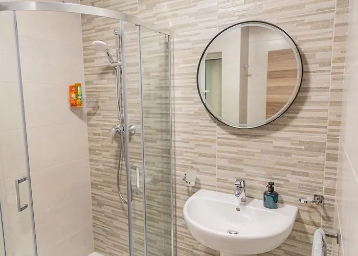 Fancy Modern - W/ 2br *