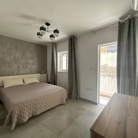 Fancy Modern - W/ 2br Apartman *