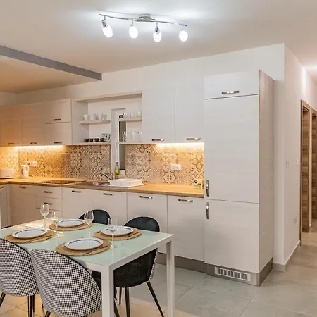 Fancy Modern - W/ 2br Apartman Sliema