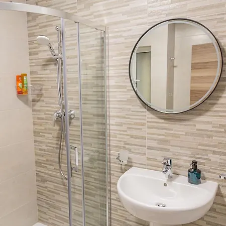 Fancy Modern - W/ 2br *
