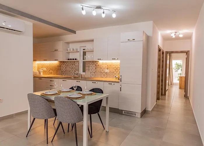 Fancy Modern - W/ 2br *